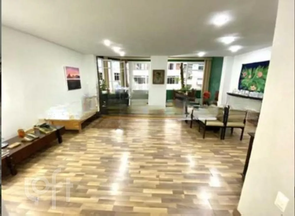 Apartamento à venda com 3 quartos, 154m² - Foto 1