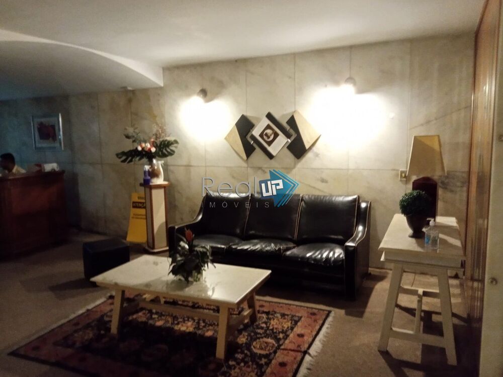 Cobertura à venda com 2 quartos, 131m² - Foto 4