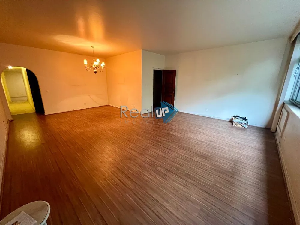 Apartamento à venda com 3 quartos, 161m² - Foto 6