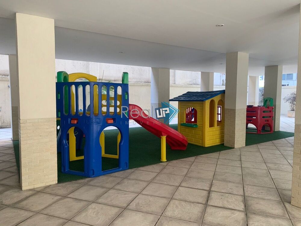 Apartamento à venda com 2 quartos, 68m² - Foto 1