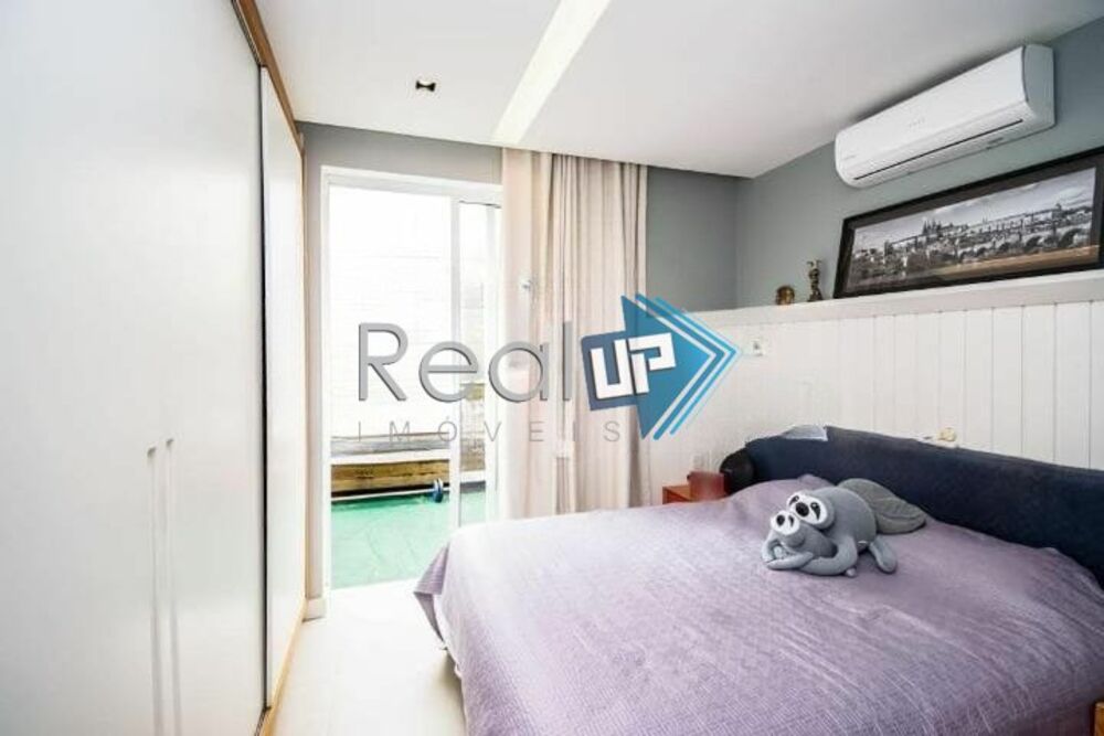 Cobertura à venda com 3 quartos, 220m² - Foto 4