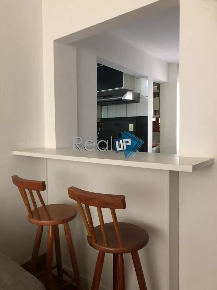 Apartamento à venda com 3 quartos, 68m² - Foto 1