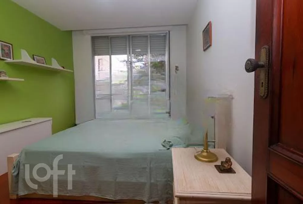 Apartamento à venda com 3 quartos, 110m² - Foto 2