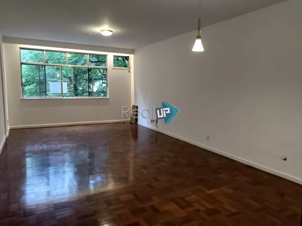 Apartamento à venda com 4 quartos, 176m² - Foto 1