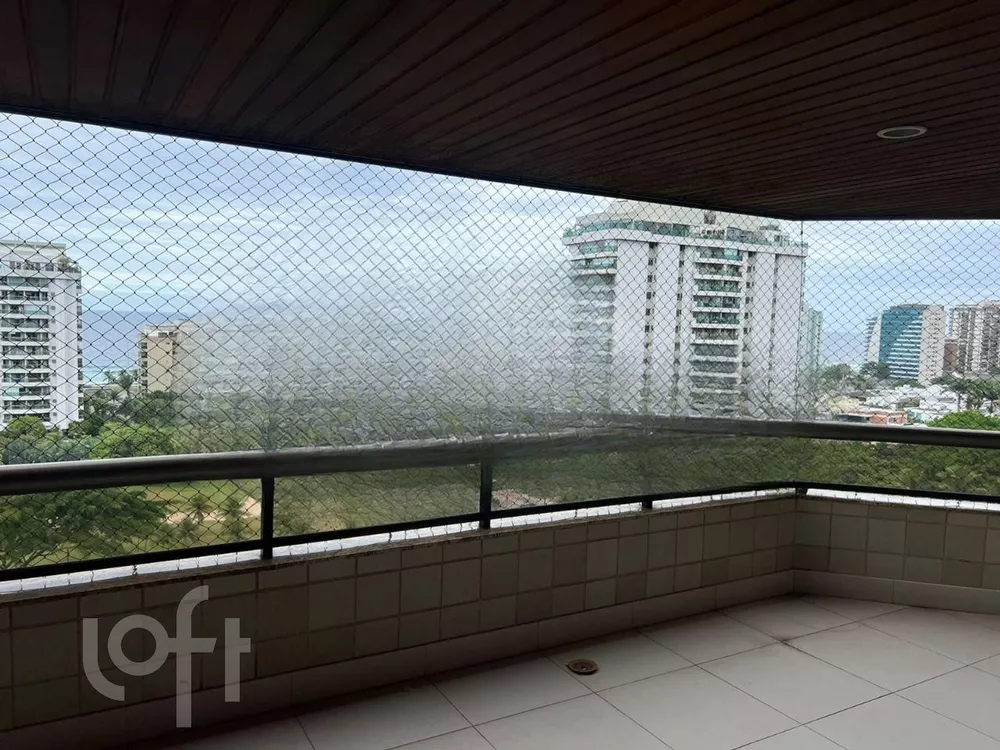 Apartamento à venda com 3 quartos, 244m² - Foto 2