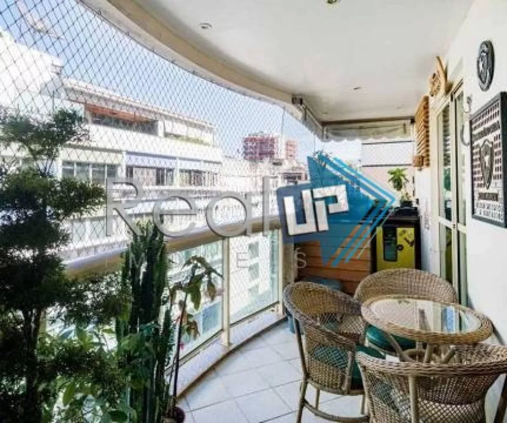 Apartamento à venda com 3 quartos, 106m² - Foto 1