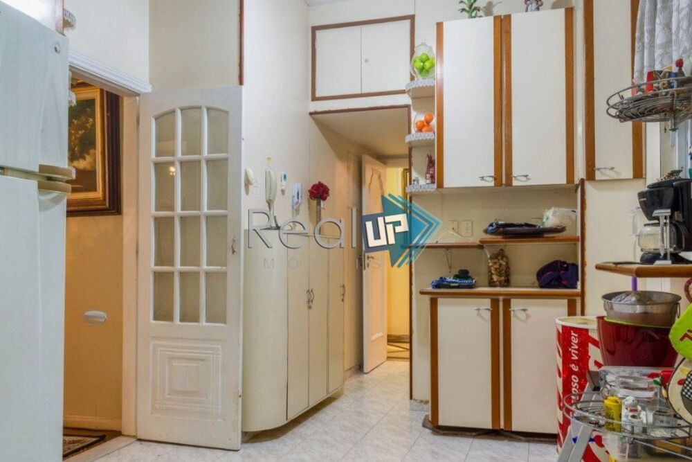 Apartamento à venda com 3 quartos, 220m² - Foto 10