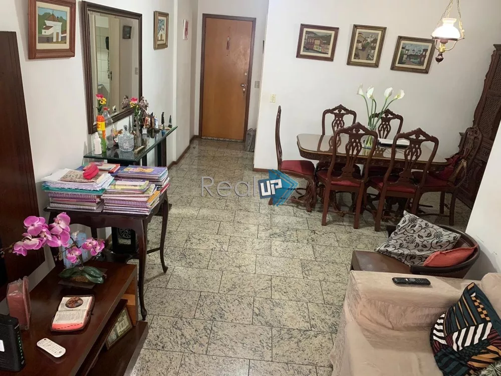 Apartamento à venda com 3 quartos, 98m² - Foto 1