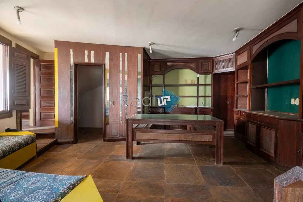 Casa, 5 quartos, 717 m² - Foto 2