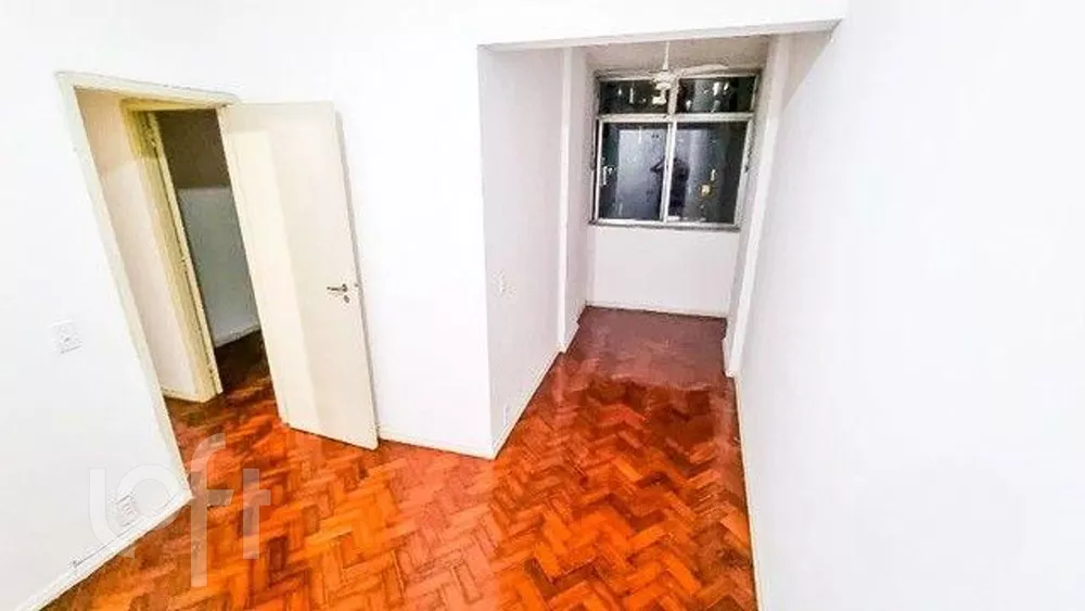 Apartamento à venda com 2 quartos, 65m² - Foto 4