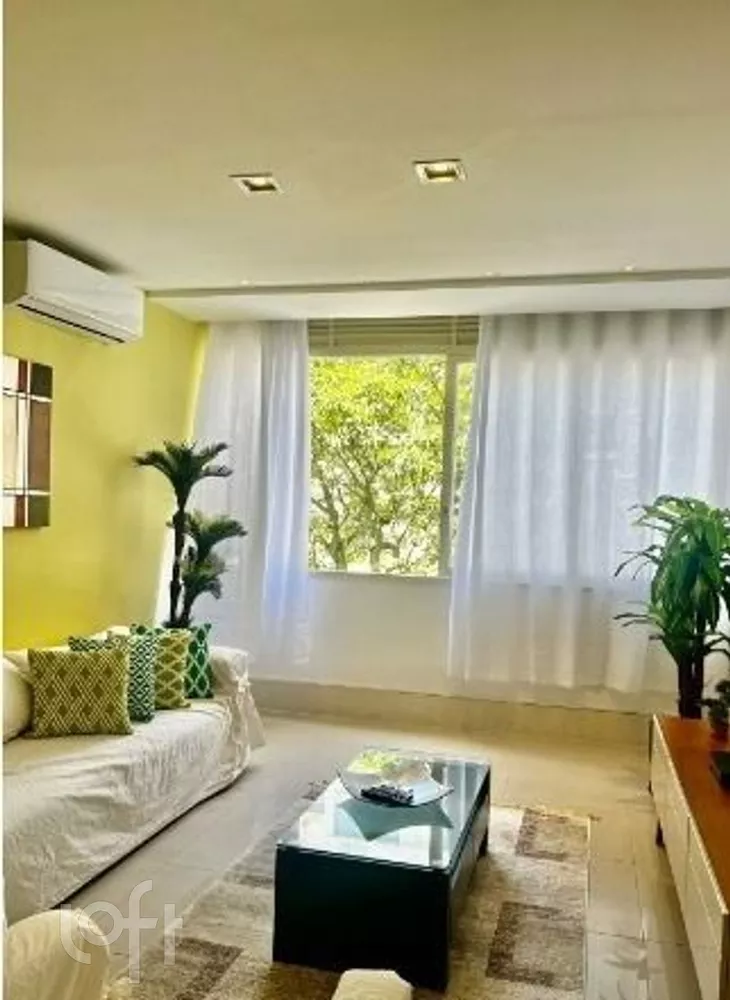 Apartamento à venda com 3 quartos, 120m² - Foto 2