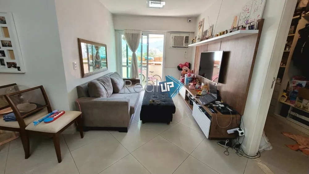 Apartamento à venda com 2 quartos, 91m² - Foto 3