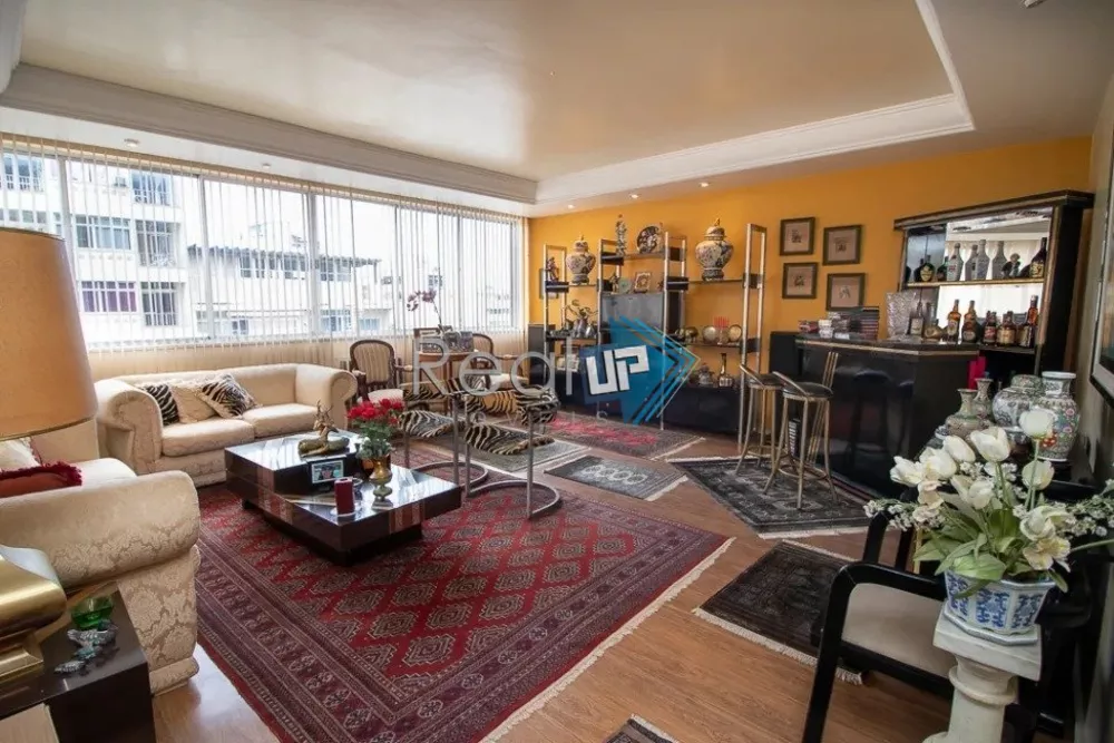 Apartamento, 3 quartos, 145 m² - Foto 1