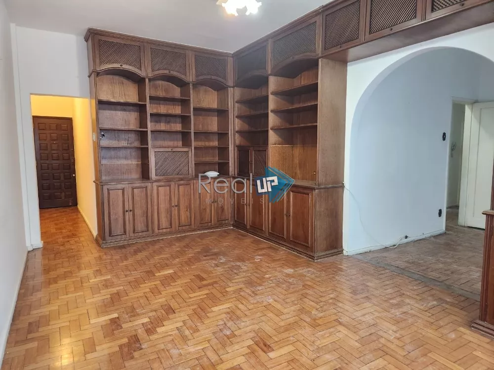 Apartamento à venda com 2 quartos, 115m² - Foto 2