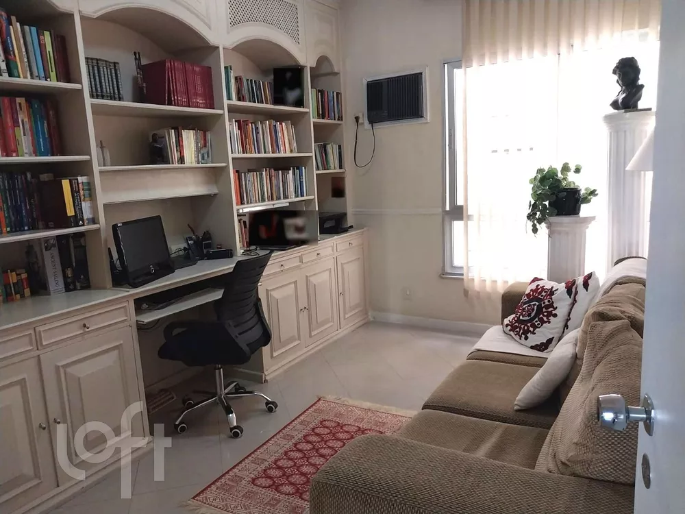 Apartamento à venda com 4 quartos, 214m² - Foto 3