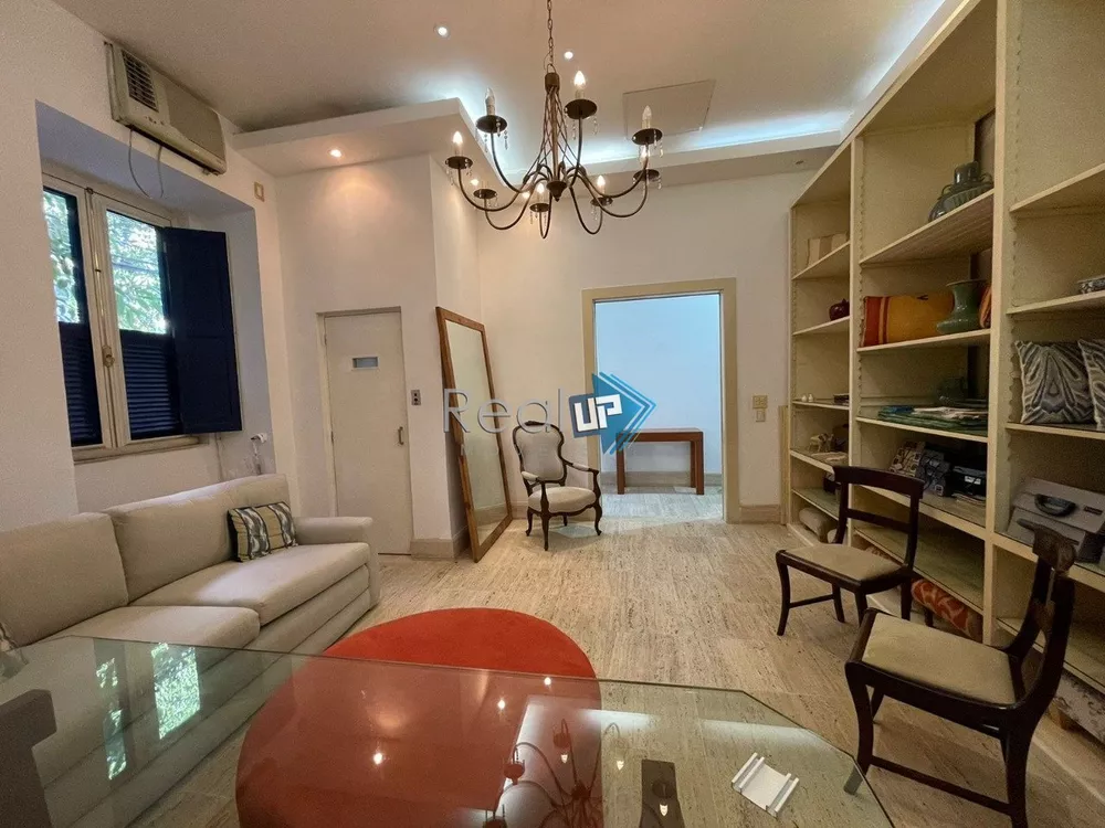 Casa à venda com 8 quartos, 600m² - Foto 5