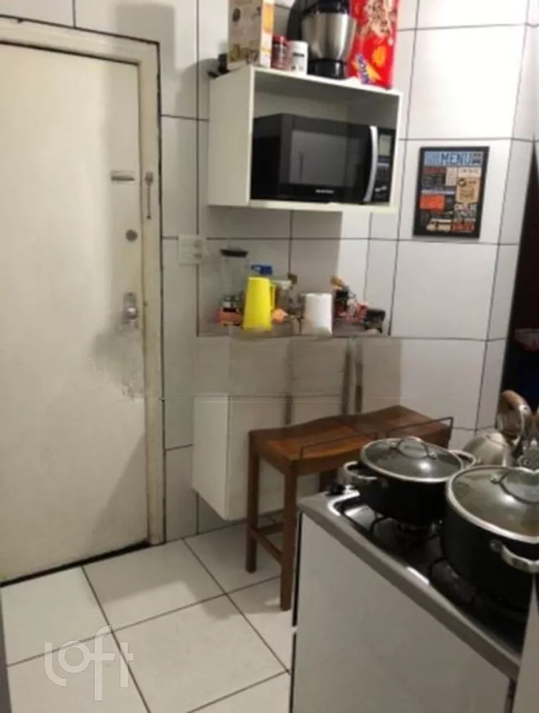 Apartamento à venda com 3 quartos, 100m² - Foto 2