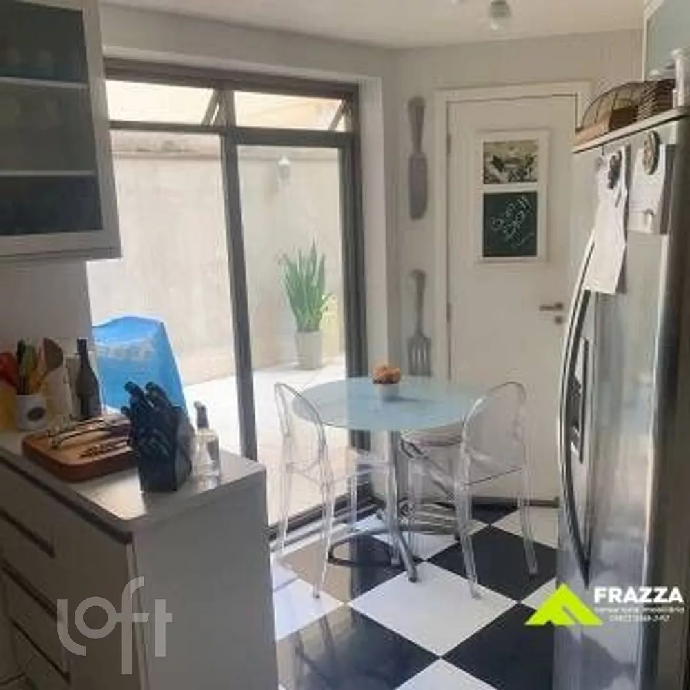 Apartamento à venda com 3 quartos, 182m² - Foto 4