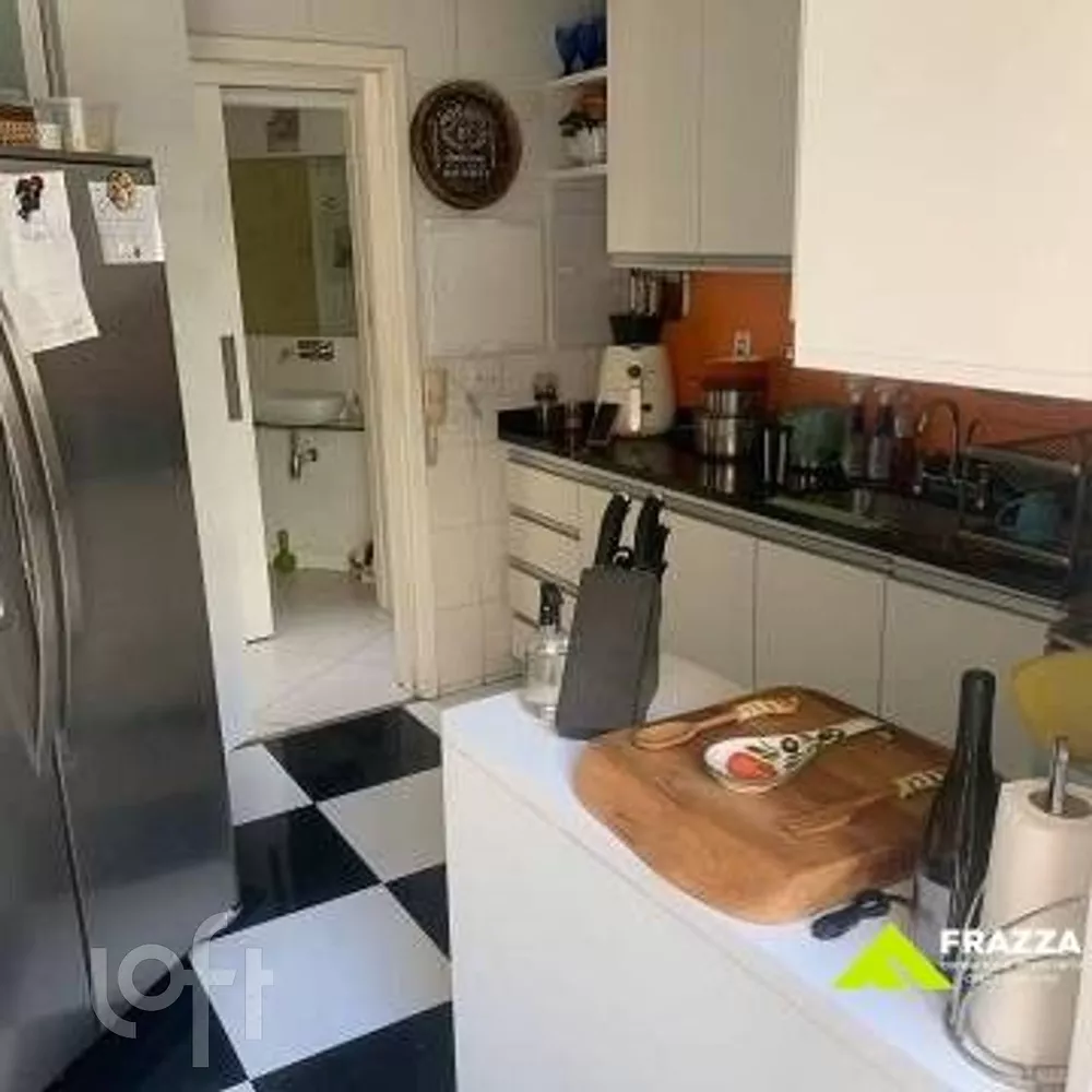 Apartamento à venda com 3 quartos, 182m² - Foto 2