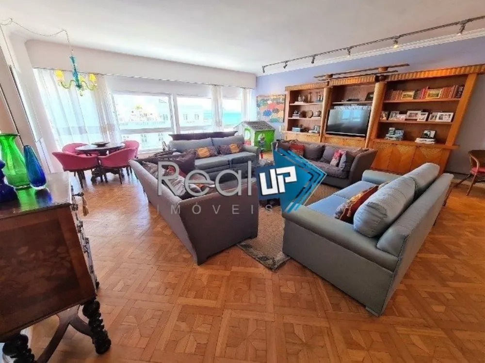 Apartamento à venda com 2 quartos, 300m² - Foto 2