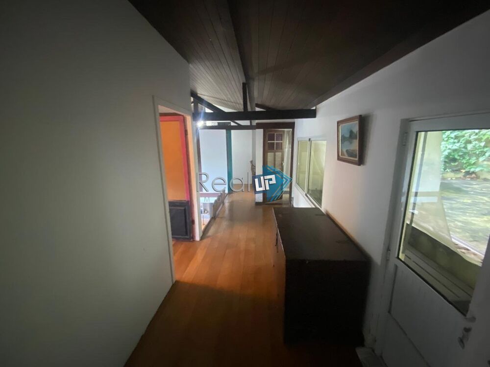 Casa, 4 quartos, 310 m² - Foto 1