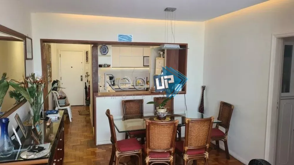 Apartamento à venda com 3 quartos, 107m² - Foto 1