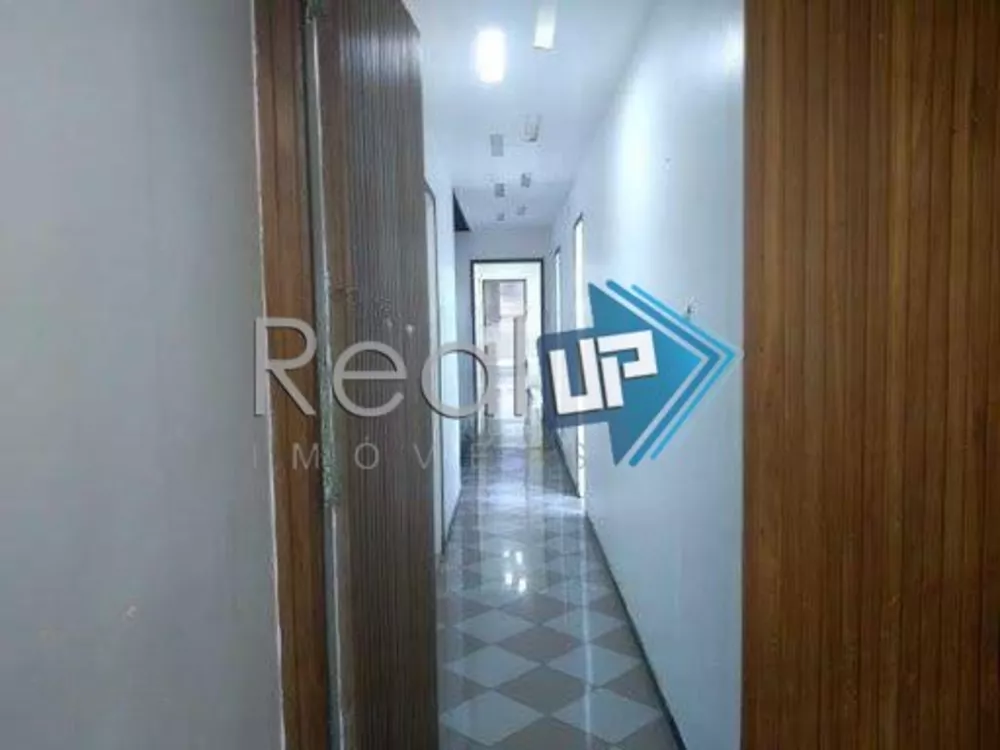 Apartamento à venda com 4 quartos, 202m² - Foto 7