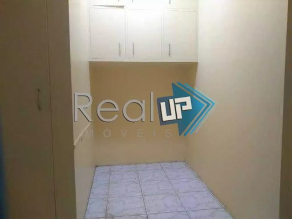 Apartamento à venda com 4 quartos, 202m² - Foto 11