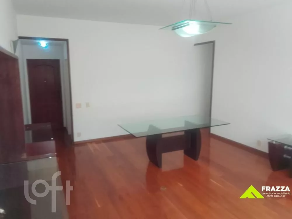 Apartamento à venda com 4 quartos, 140m² - Foto 4