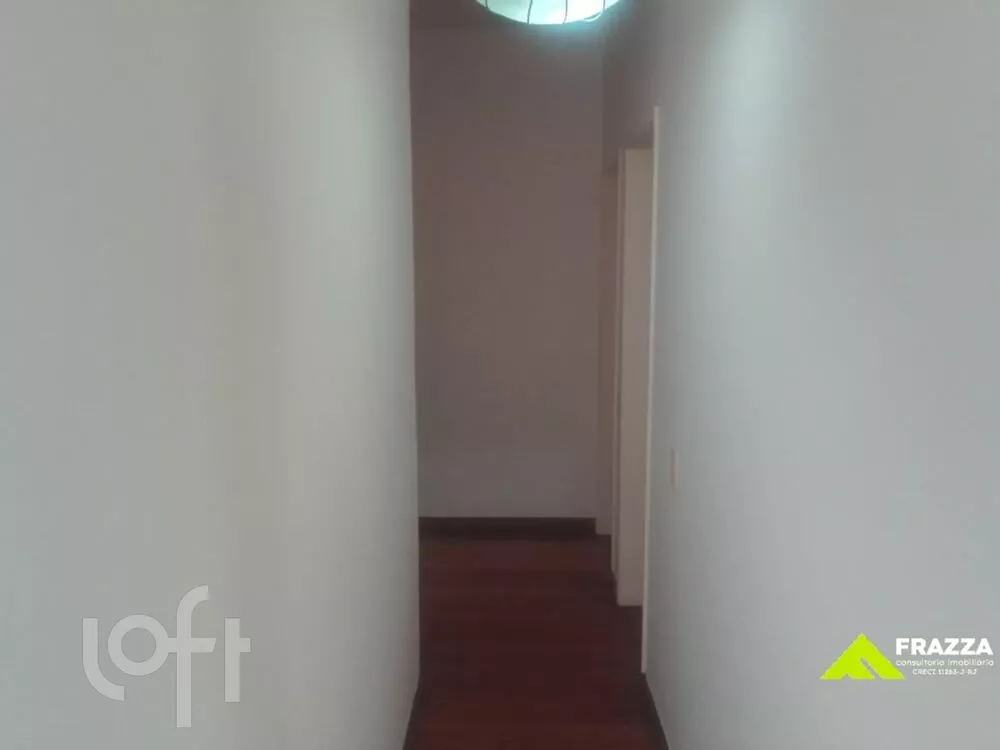 Apartamento à venda com 4 quartos, 140m² - Foto 5