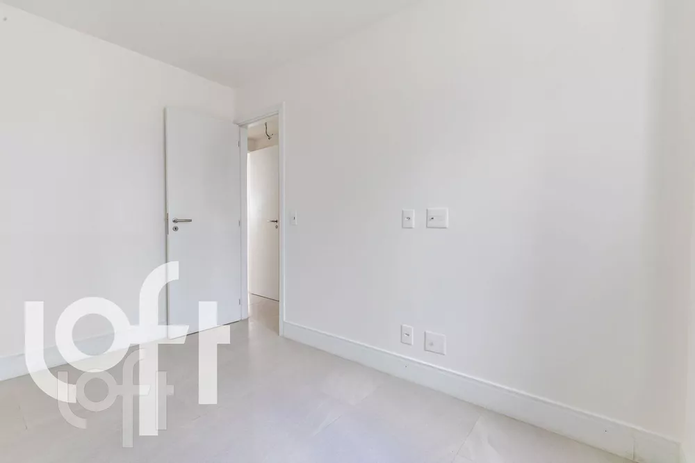 Apartamento à venda com 3 quartos, 117m² - Foto 3