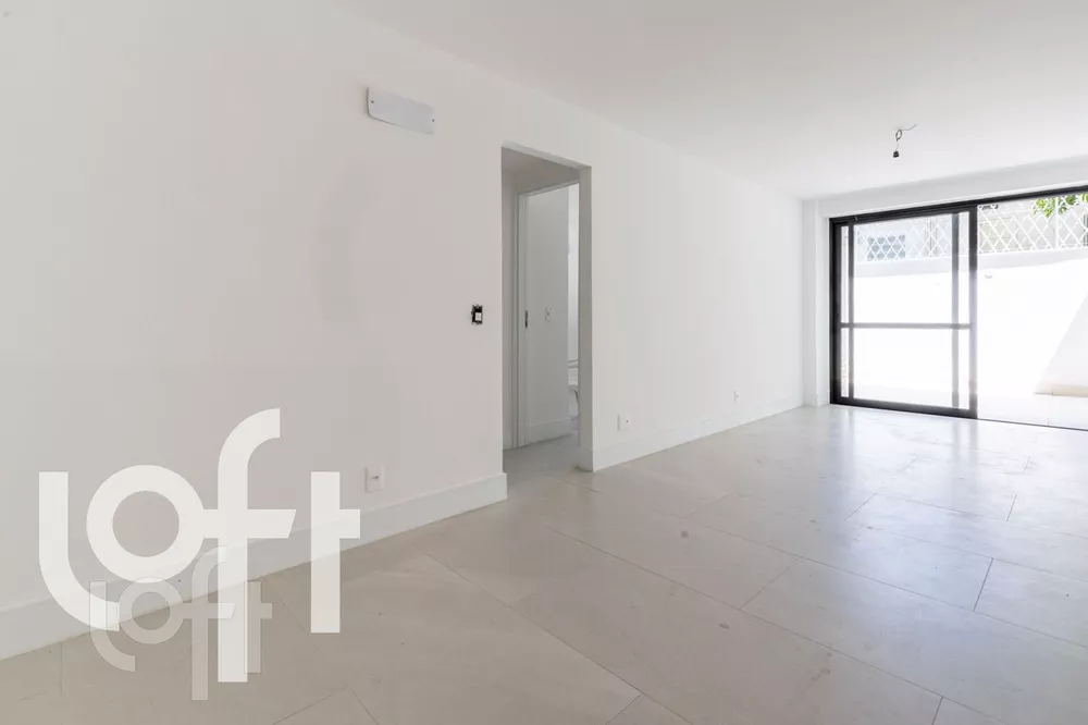 Apartamento à venda com 3 quartos, 117m² - Foto 1