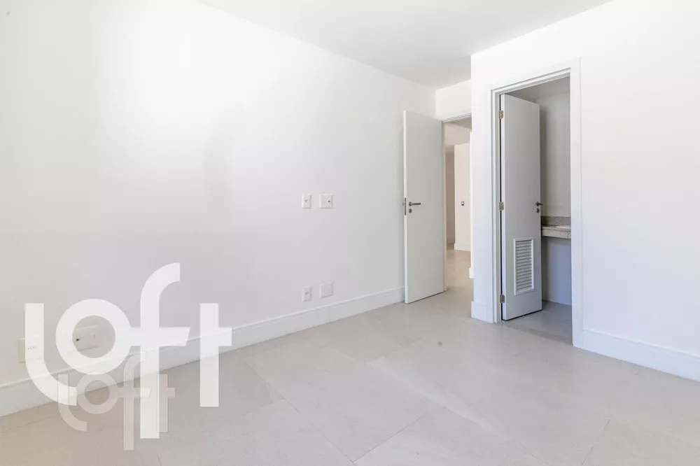 Apartamento à venda com 3 quartos, 117m² - Foto 2