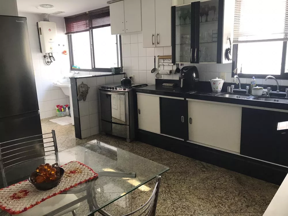 Apartamento à venda com 4 quartos, 350m² - Foto 10