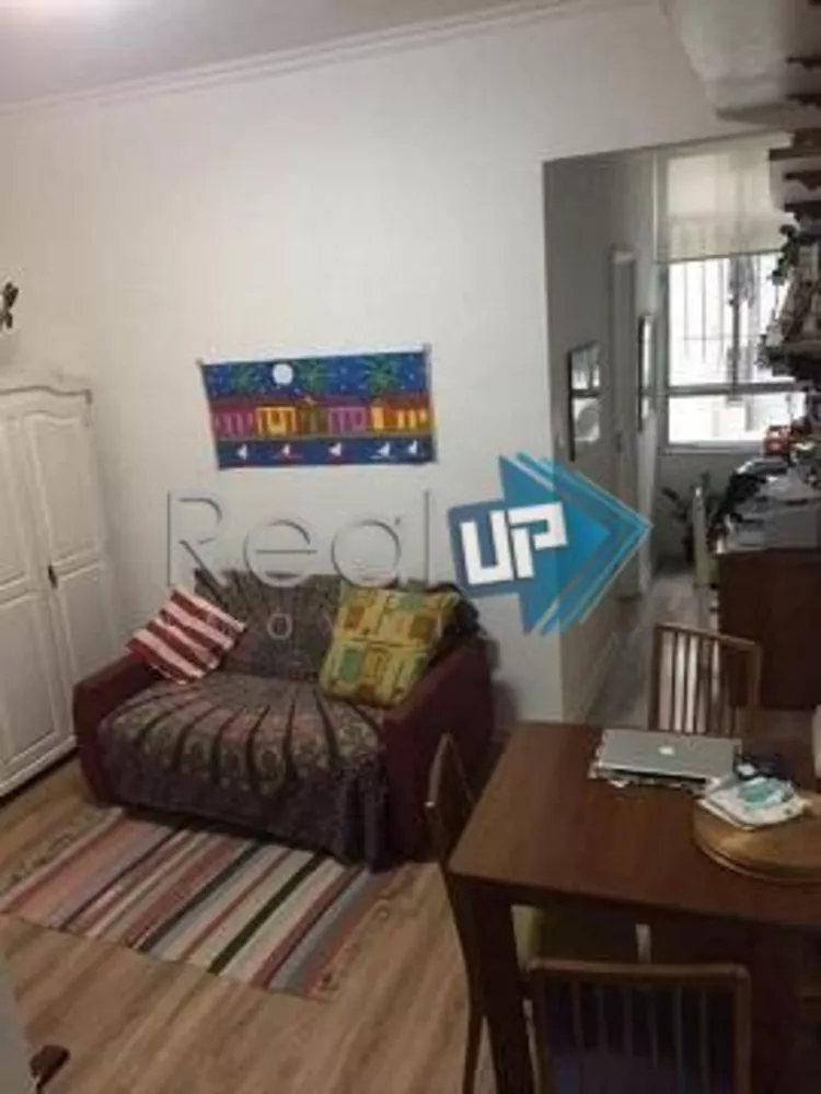 Apartamento à venda com 1 quarto, 38m² - Foto 1