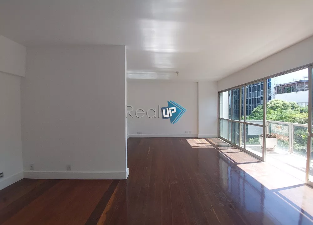 Apartamento à venda com 3 quartos, 150m² - Foto 1