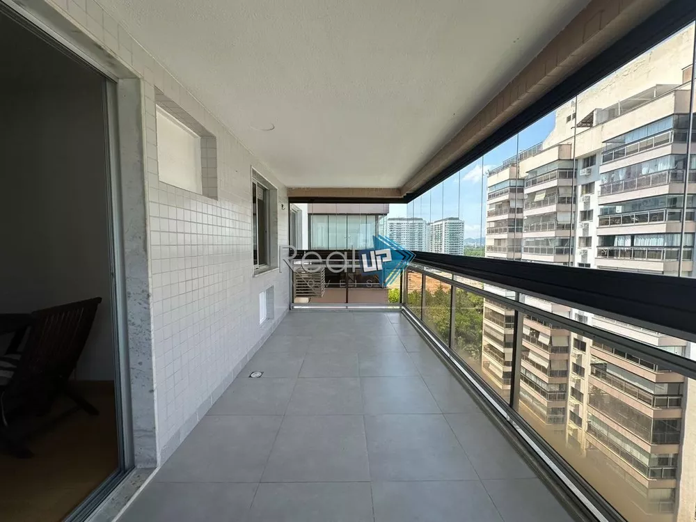 Apartamento à venda com 2 quartos, 81m² - Foto 3