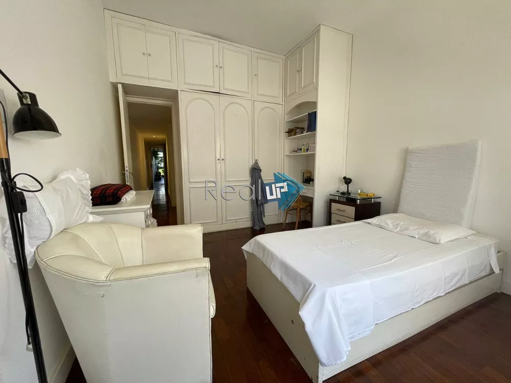 Apartamento à venda com 3 quartos, 169m² - Foto 4