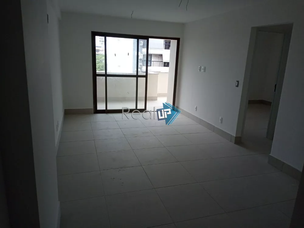 Apartamento à venda com 2 quartos, 80m² - Foto 5