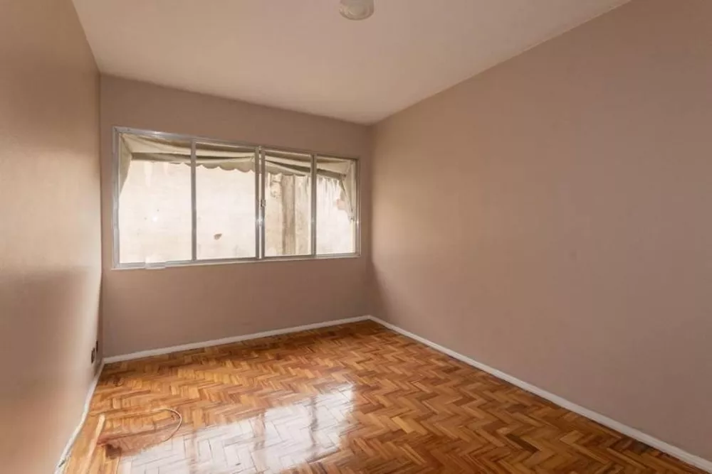 Apartamento à venda com 3 quartos, 87m² - Foto 2