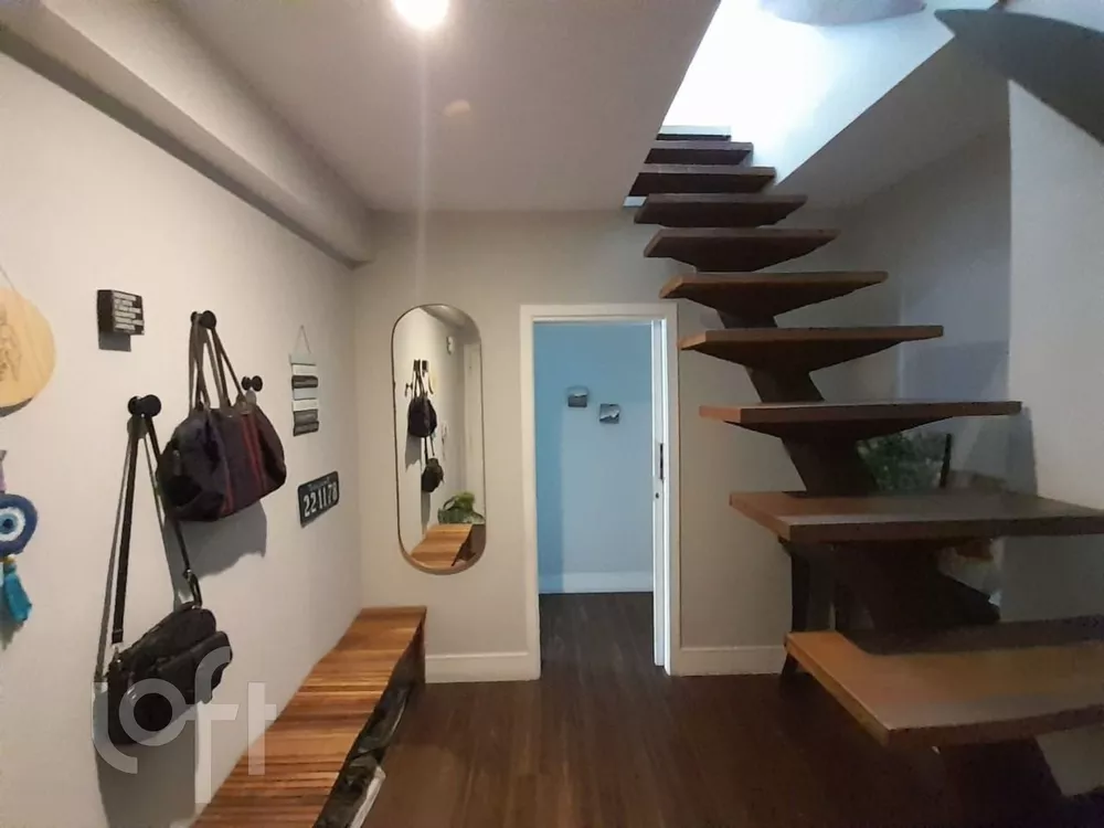 Apartamento à venda com 3 quartos, 155m² - Foto 2