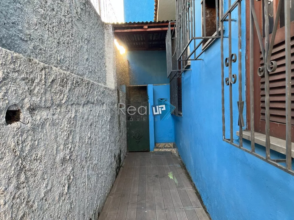 Casa à venda com 5 quartos, 236m² - Foto 1