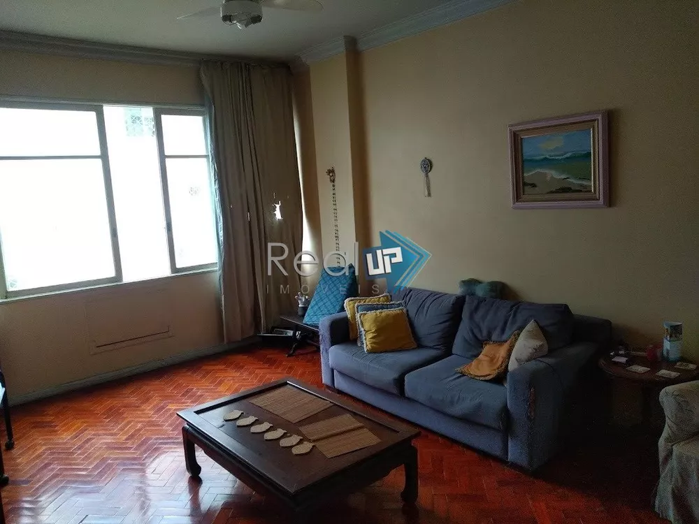 Apartamento à venda com 3 quartos, 139m² - Foto 2