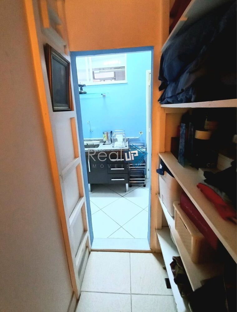 Apartamento para alugar com 4 quartos, 200m² - Foto 11
