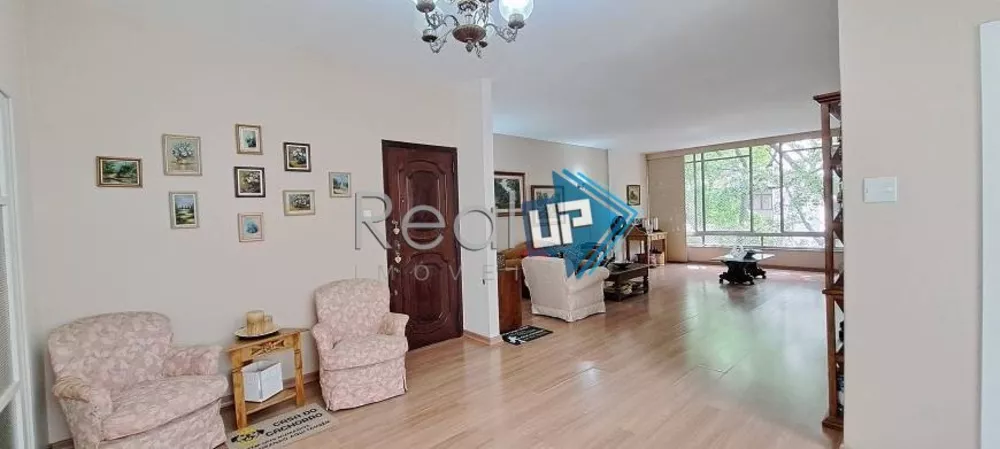 Apartamento à venda com 4 quartos, 237m² - Foto 5