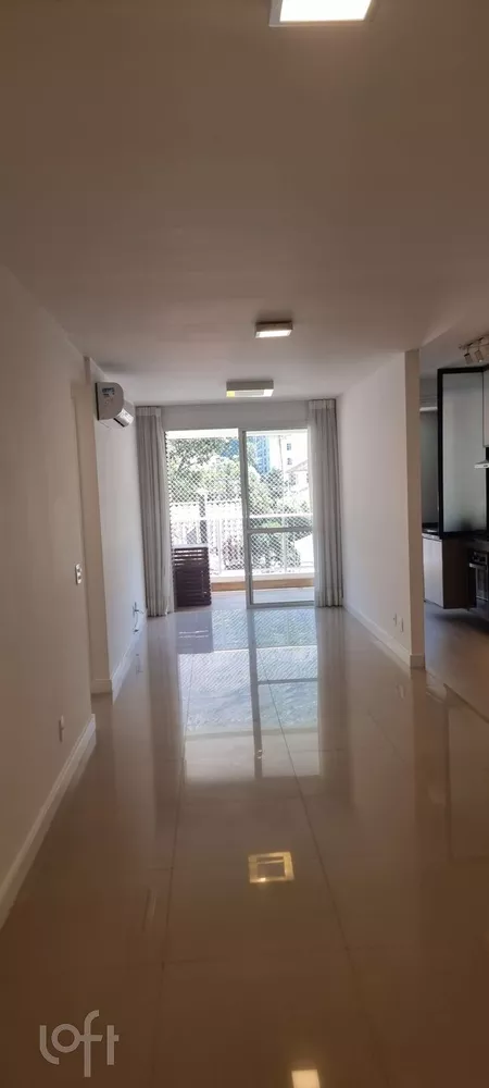 Apartamento à venda com 2 quartos, 78m² - Foto 1