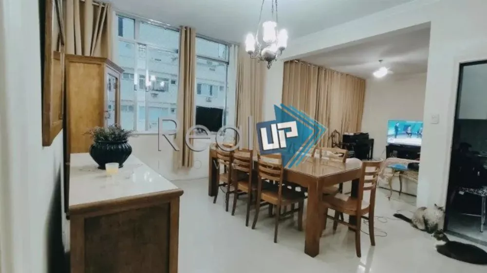 Apartamento à venda com 3 quartos, 140m² - Foto 1