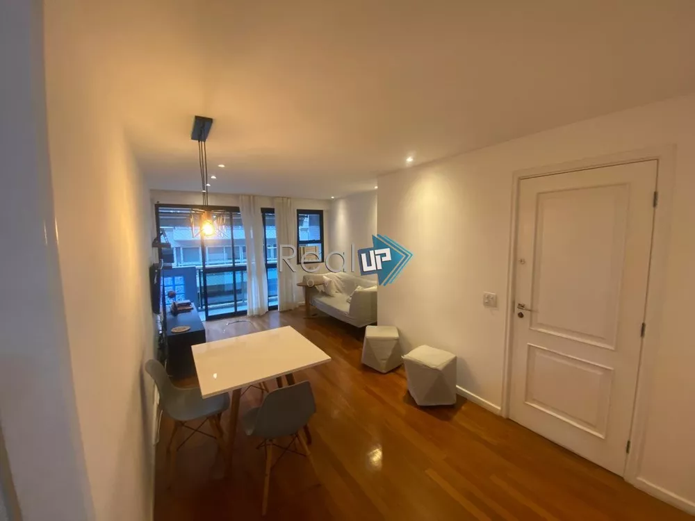 Apartamento à venda com 3 quartos, 116m² - Foto 1