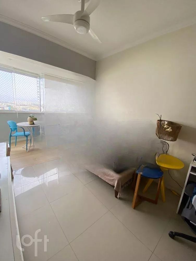 Apartamento à venda com 3 quartos, 85m² - Foto 2