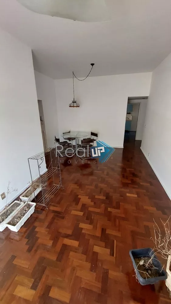 Apartamento à venda com 2 quartos, 79m² - Foto 1